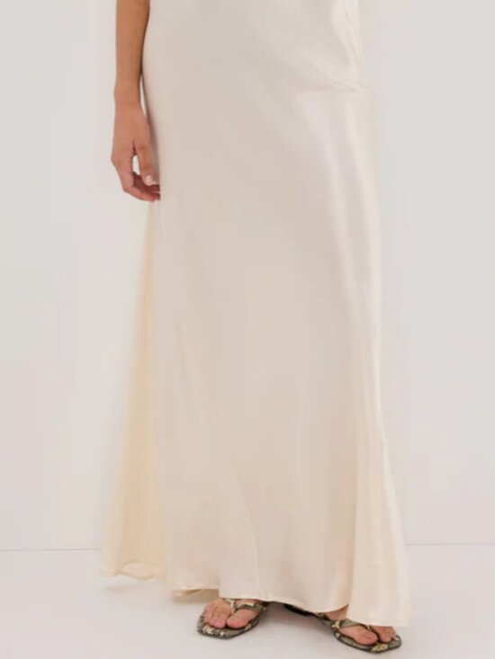 Silky Long Skirt in CREAM - Picture 1 of 3